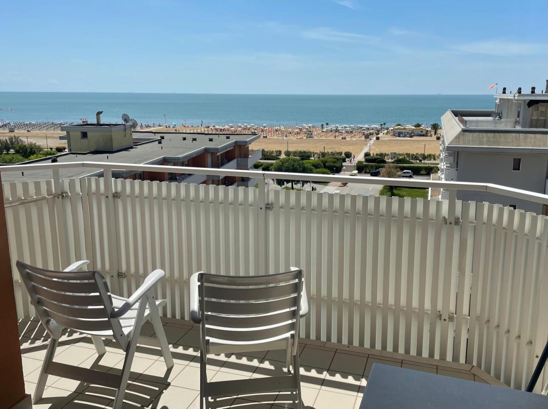 Hotel Mayer Bibione Exterior photo